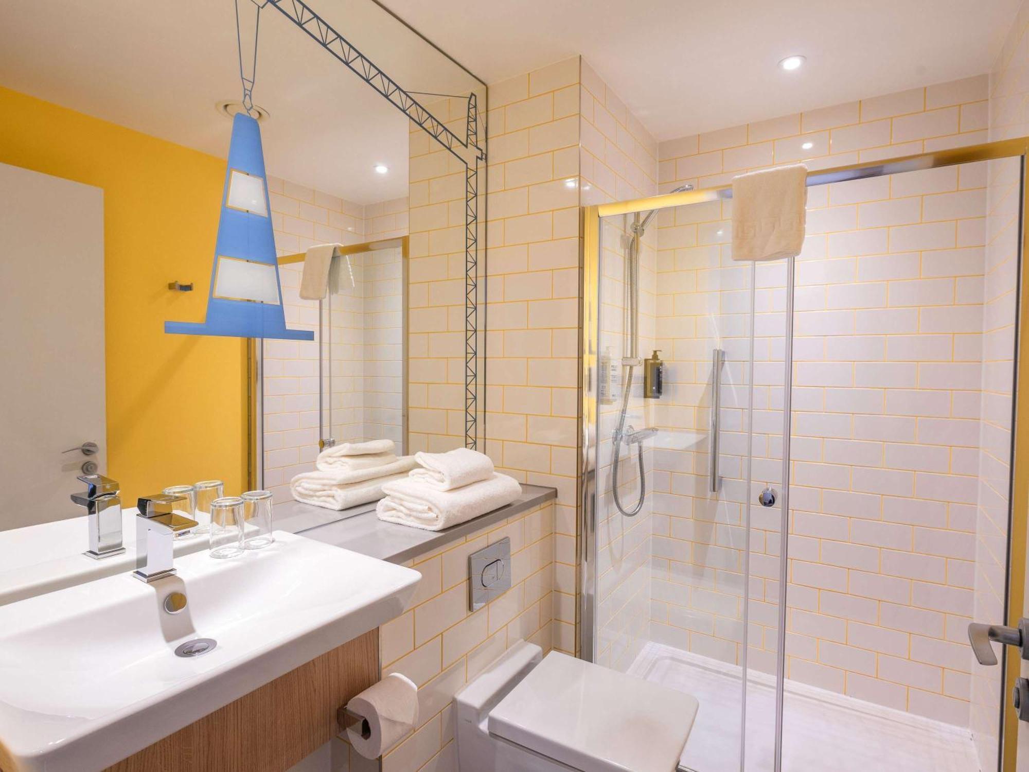 Ibis Styles Glasgow Centre George Square Bagian luar foto