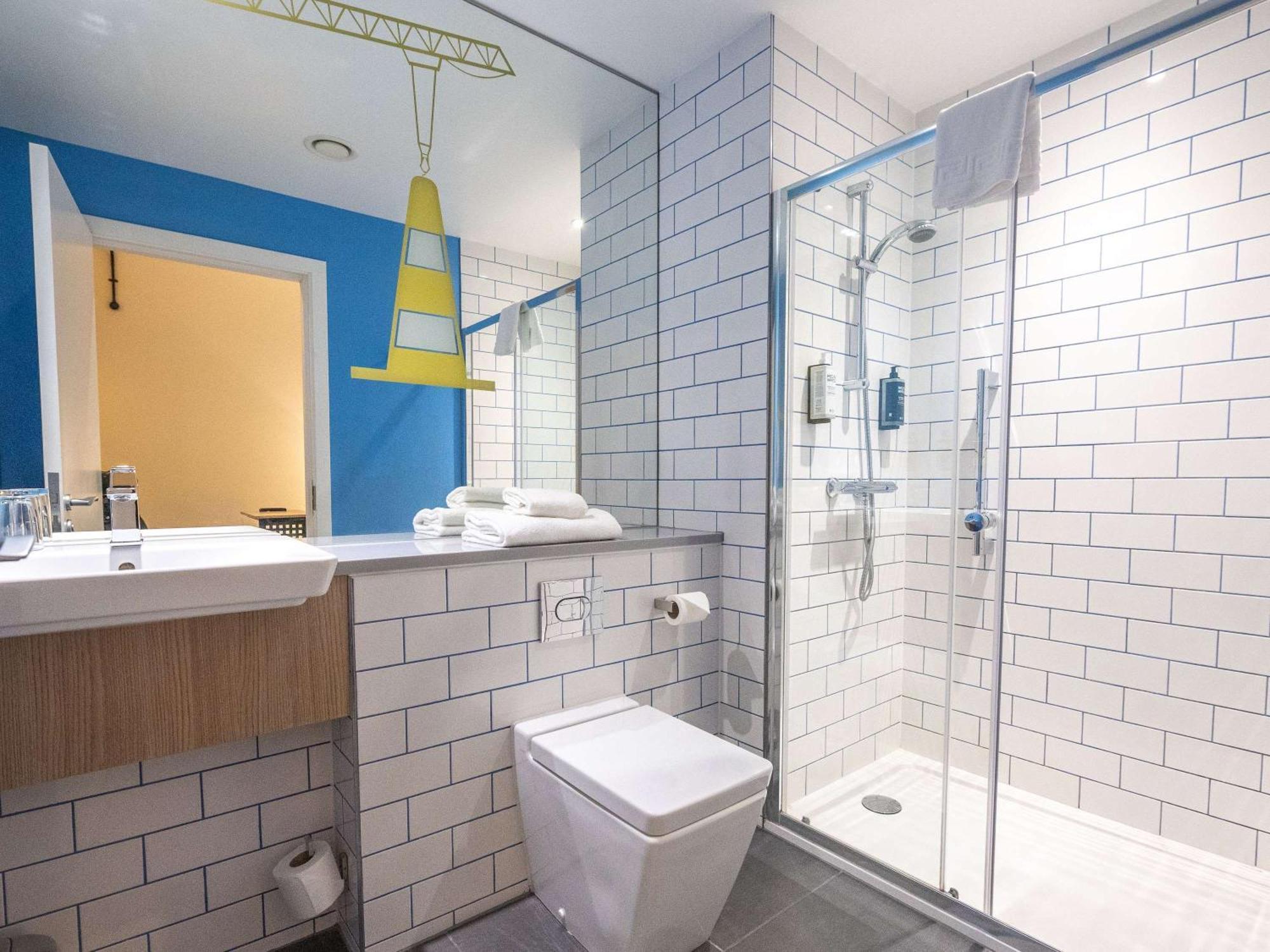 Ibis Styles Glasgow Centre George Square Bagian luar foto